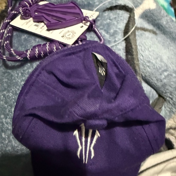 Purple Zippered Accessory - Picture 4 of 5